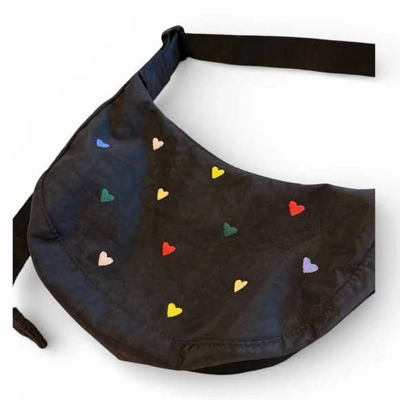 Retired Baggu Embroidered Hearts Crossbody Bag - Picture 2 of 5